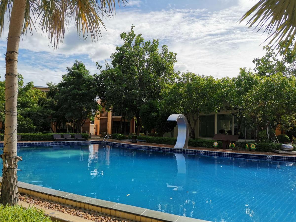 Bangkok.Grand.Resort Bangbo Kültér fotó