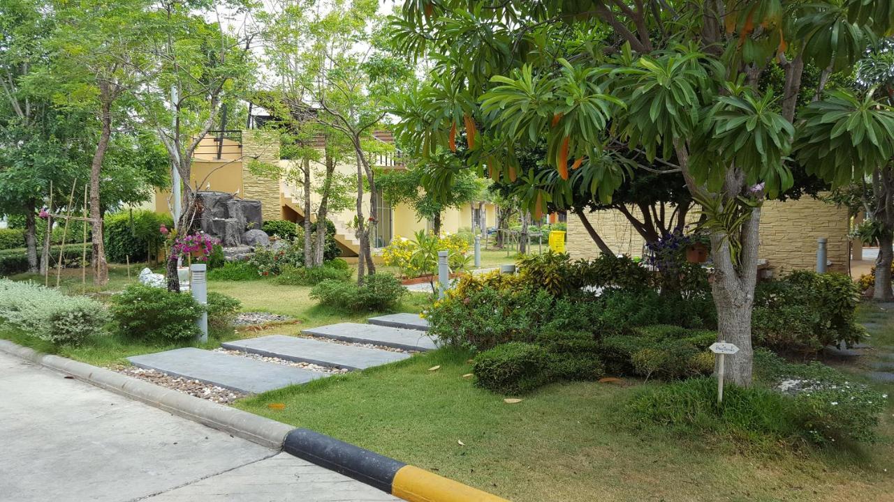 Bangkok.Grand.Resort Bangbo Kültér fotó