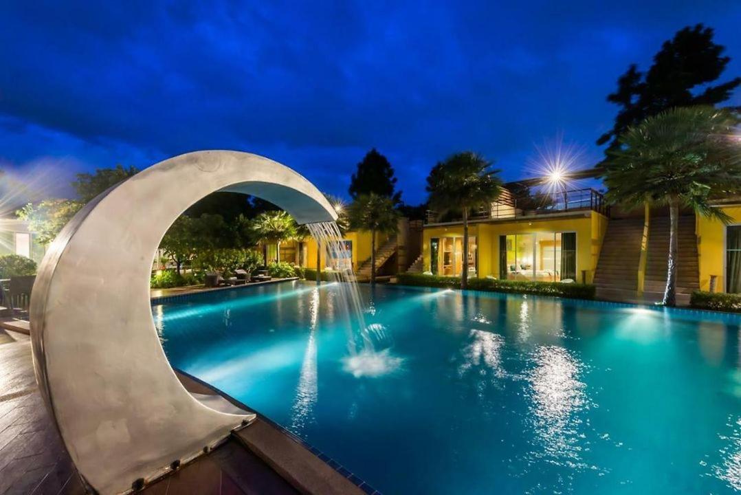Bangkok.Grand.Resort Bangbo Kültér fotó