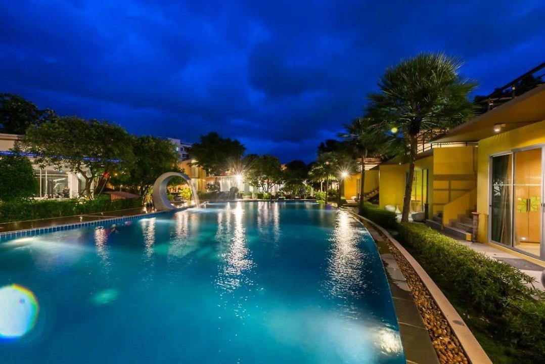 Bangkok.Grand.Resort Bangbo Kültér fotó