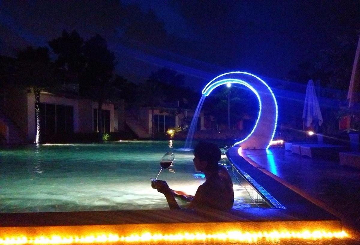 Bangkok.Grand.Resort Bangbo Kültér fotó